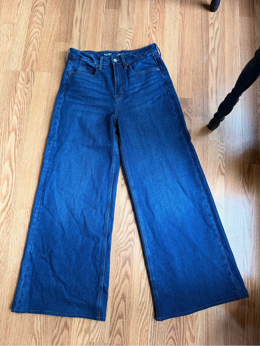 Old Navy Wide-Leg High-Rise Jeans in Dark Blue Denim